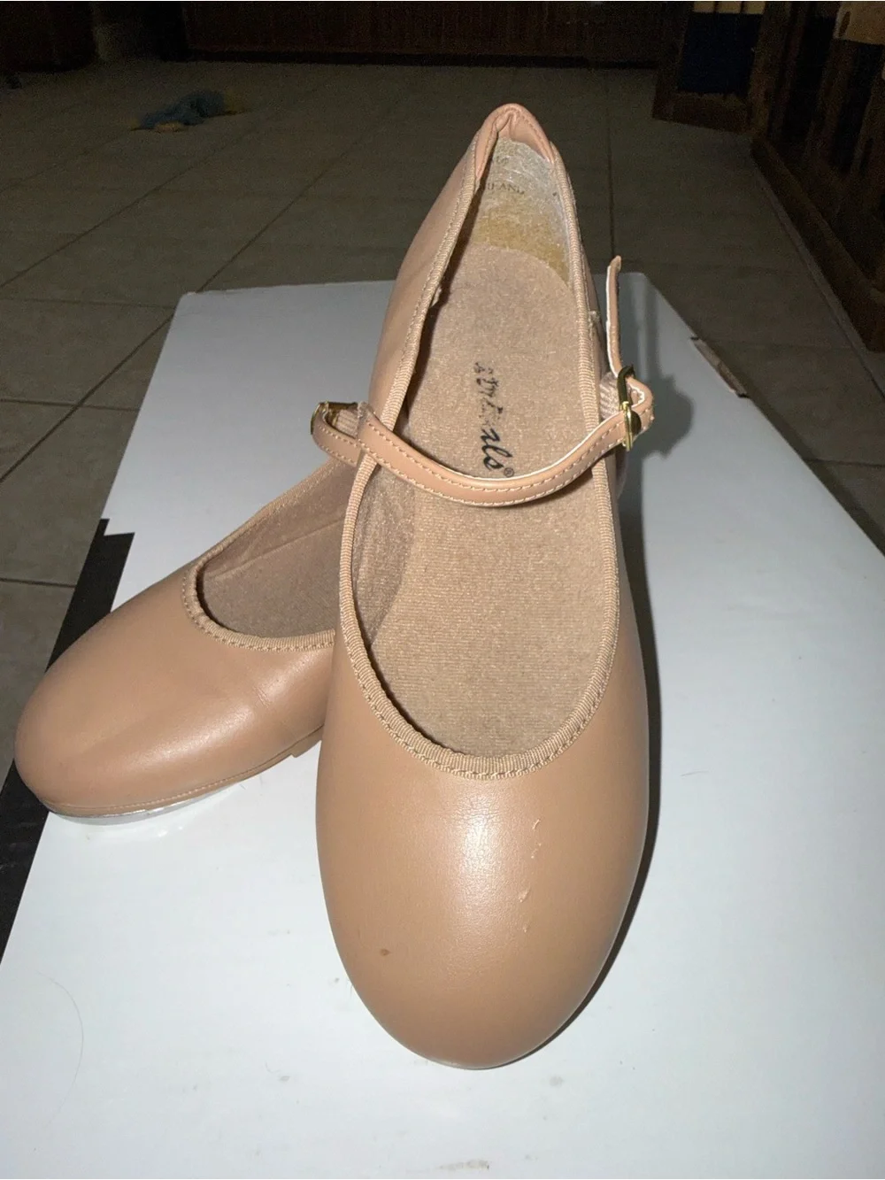 Girls' Mary Jane Tap Shoes in Tan with Buckle Strap